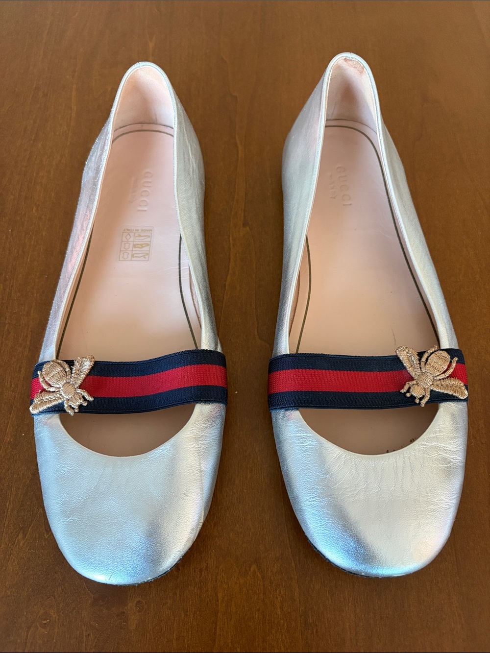 Women’s Gucci Leather Ballet Flats, size 39EU, silver